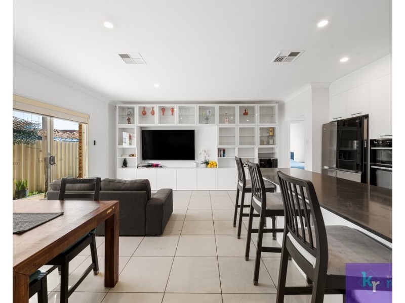 4/2 Hawkins Avenue, Flinders Park SA 5025