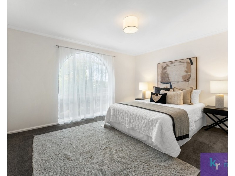 9 Featherstone Drive, Huntfield Heights SA 5163