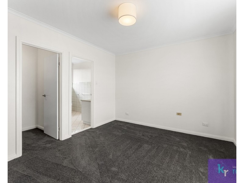 9 Featherstone Drive, Huntfield Heights SA 5163