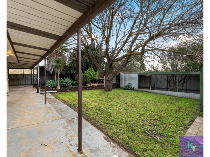 9 Featherstone Drive, Huntfield Heights SA 5163
