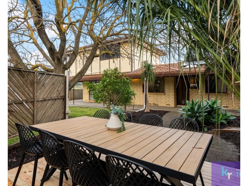 9 Featherstone Drive, Huntfield Heights SA 5163