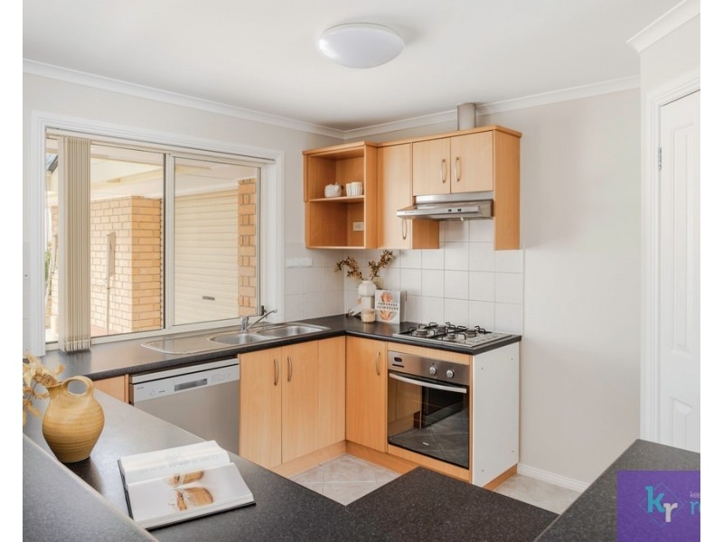 2 Coromandel Drive, Mccracken SA 5211