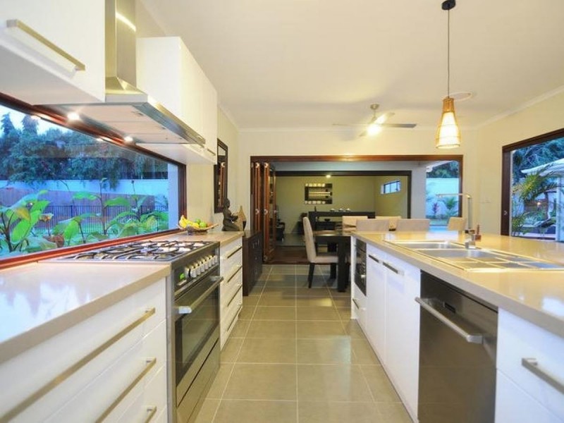 /33 Iridescent Drive, Trinity Park QLD 4879