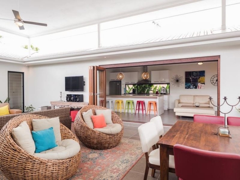 /33 Iridescent Drive, Trinity Park QLD 4879