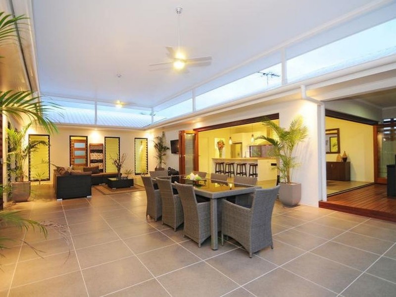 /33 Iridescent Drive, Trinity Park QLD 4879