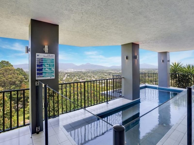/3 Richmond Court, Mooroobool QLD 4870