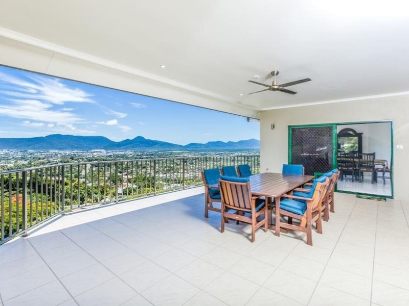 /3 Richmond Court, Mooroobool QLD 4870