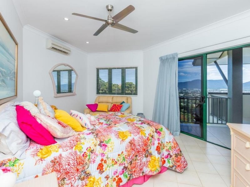 /3 Richmond Court, Mooroobool QLD 4870