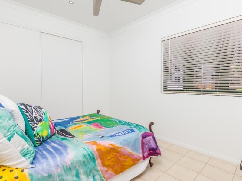 /3 Richmond Court, Mooroobool QLD 4870