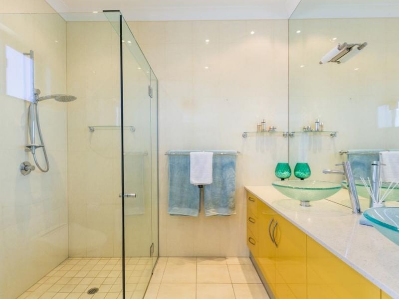 /3 Richmond Court, Mooroobool QLD 4870