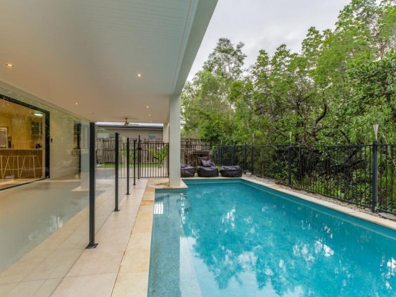 /7 Icefire Quay, Trinity Park QLD 4879