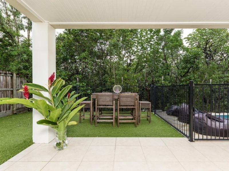 /7 Icefire Quay, Trinity Park QLD 4879