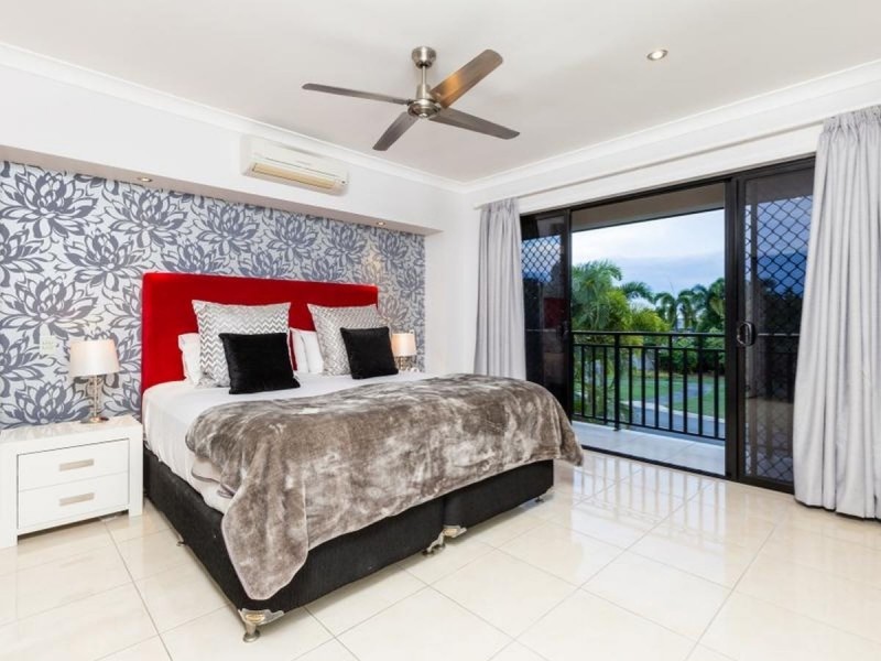/54 Harbour Drive, Trinity Park QLD 4879