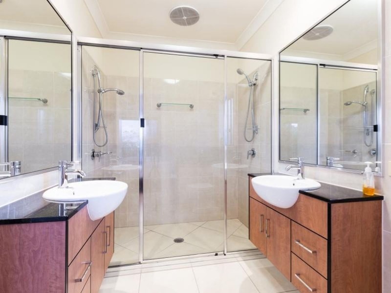 /54 Harbour Drive, Trinity Park QLD 4879