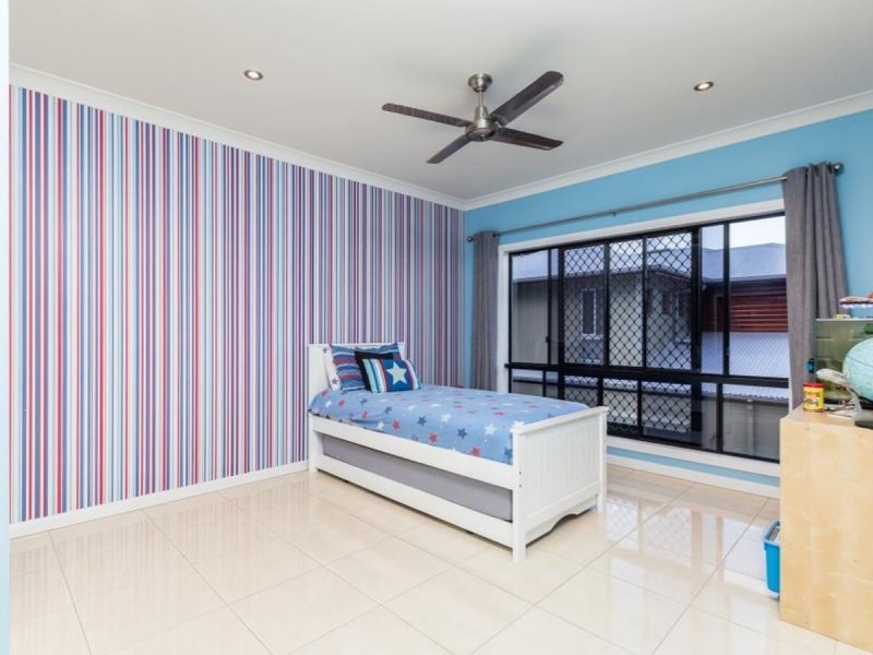 /54 Harbour Drive, Trinity Park QLD 4879
