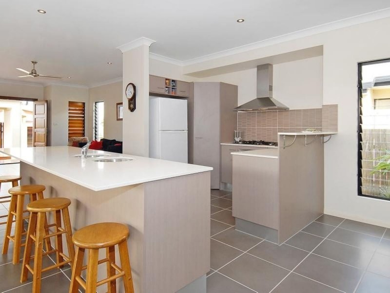 /96 Harbour Drive, Trinity Park QLD 4879