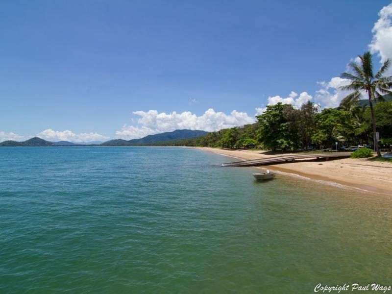 /8 Seclusion Drive, Palm Cove QLD 4879