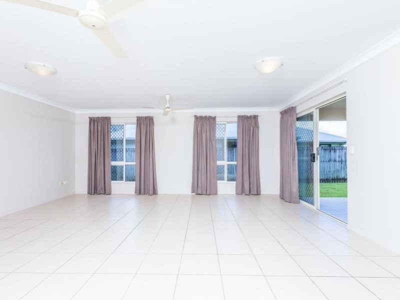 /7 Australis Close, Edmonton QLD 4869