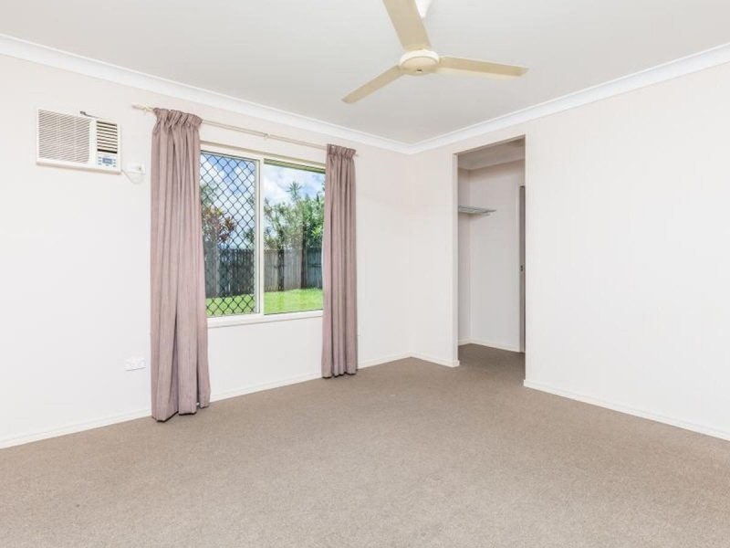 /7 Australis Close, Edmonton QLD 4869