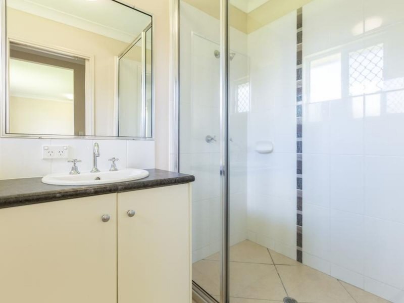 /7 Australis Close, Edmonton QLD 4869