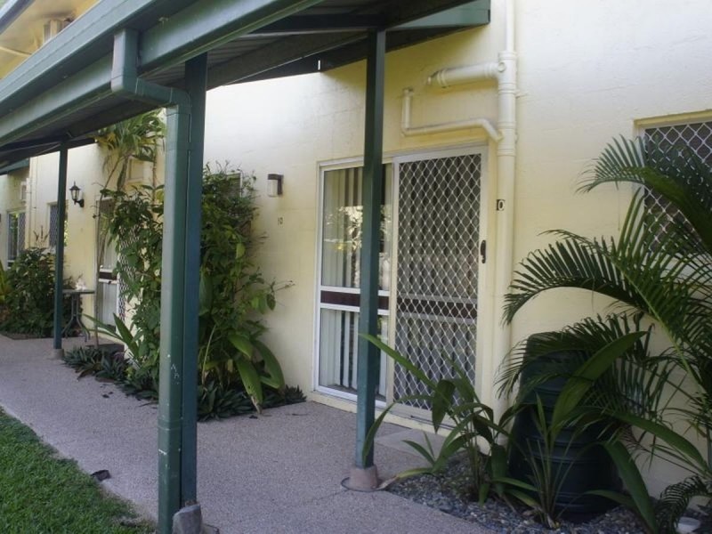 10/11-13 Pioneer Street, Manoora QLD 4870