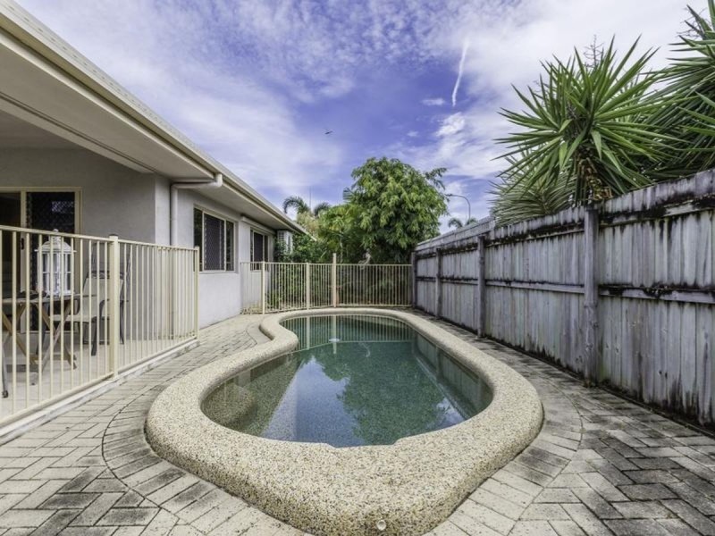 /1 Cable Close, Kewarra Beach QLD 4879