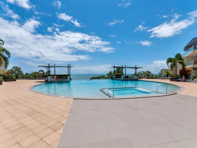406/93 VASEY ESPLANADE, Trinity Beach QLD 4879