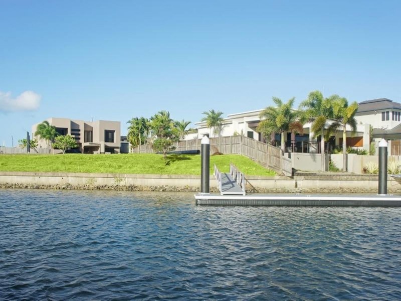 /13 Ragamuffin Quay, Trinity Park QLD 4879