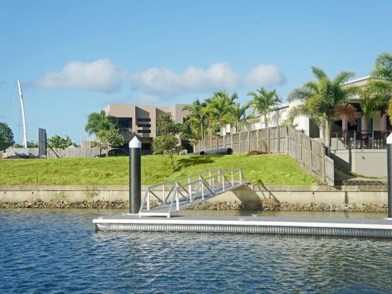 /13 Ragamuffin Quay, Trinity Park QLD 4879