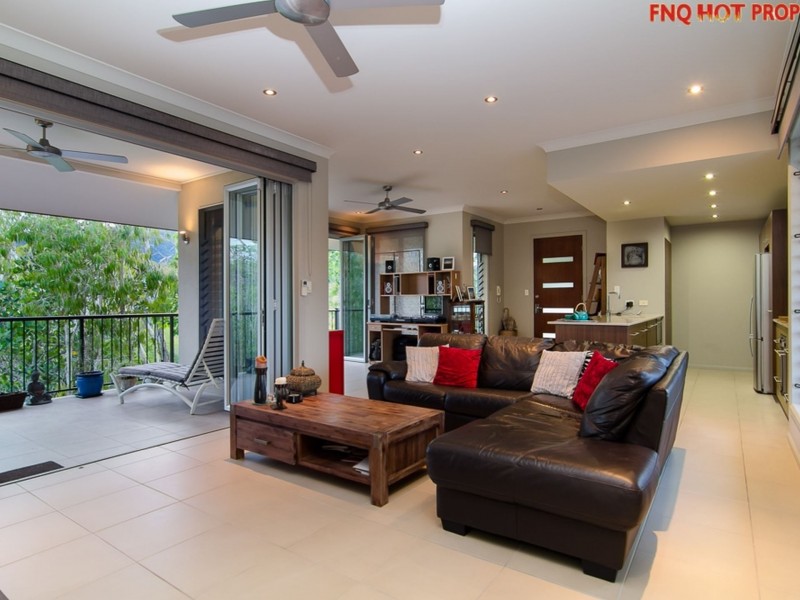 4/110 Harbour Drive, Trinity Park QLD 4879