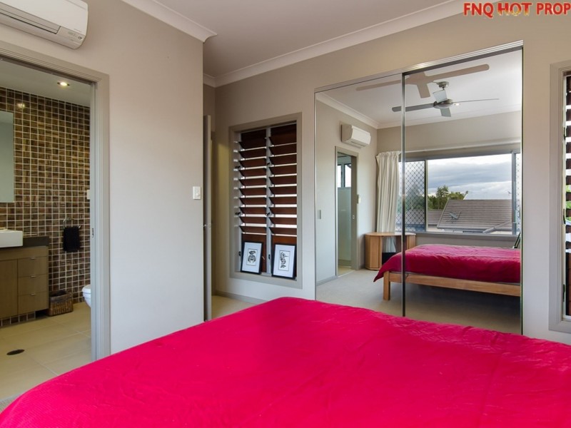 4/110 Harbour Drive, Trinity Park QLD 4879