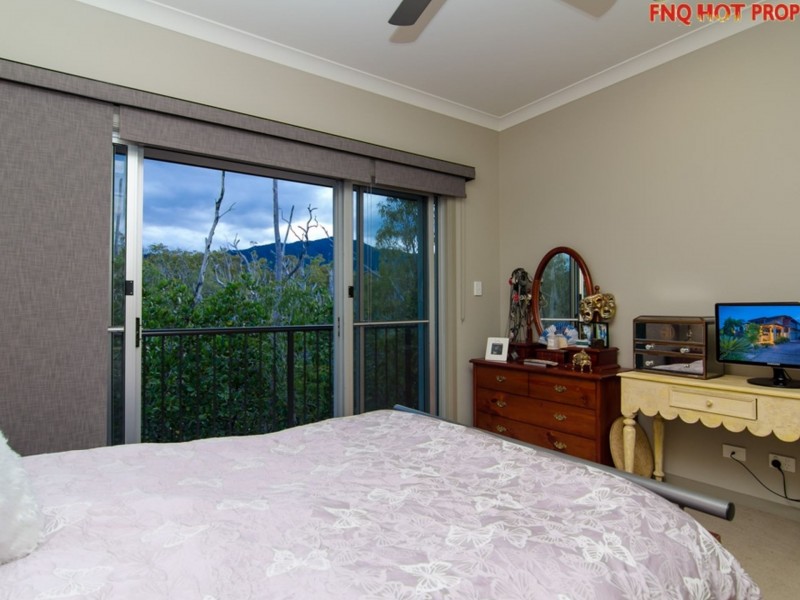 4/110 Harbour Drive, Trinity Park QLD 4879