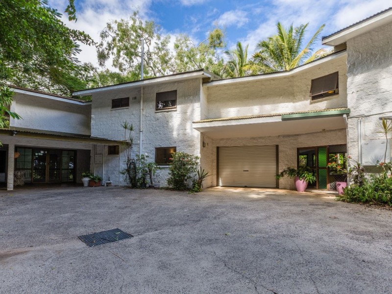 Unit 1-2-3/22-24 Collins Avenue, Edge Hill QLD 4870