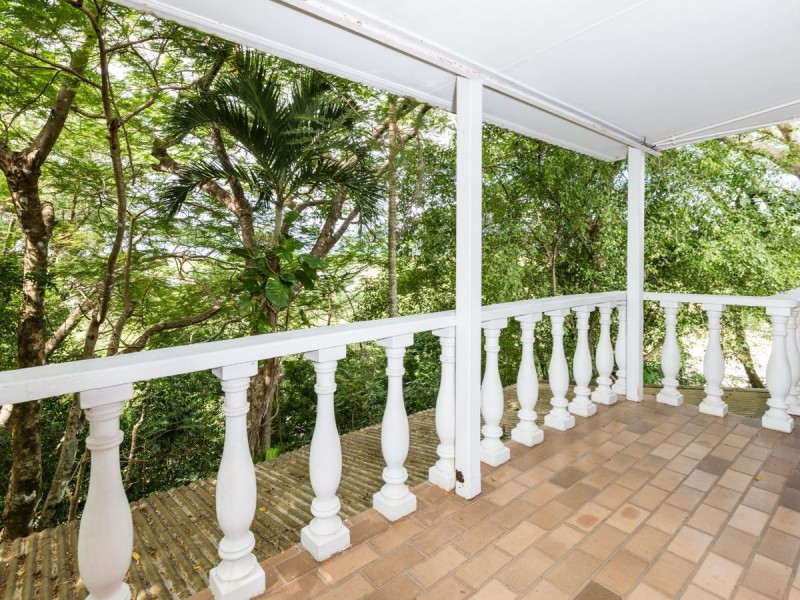 Unit 1-2-3/22-24 Collins Avenue, Edge Hill QLD 4870