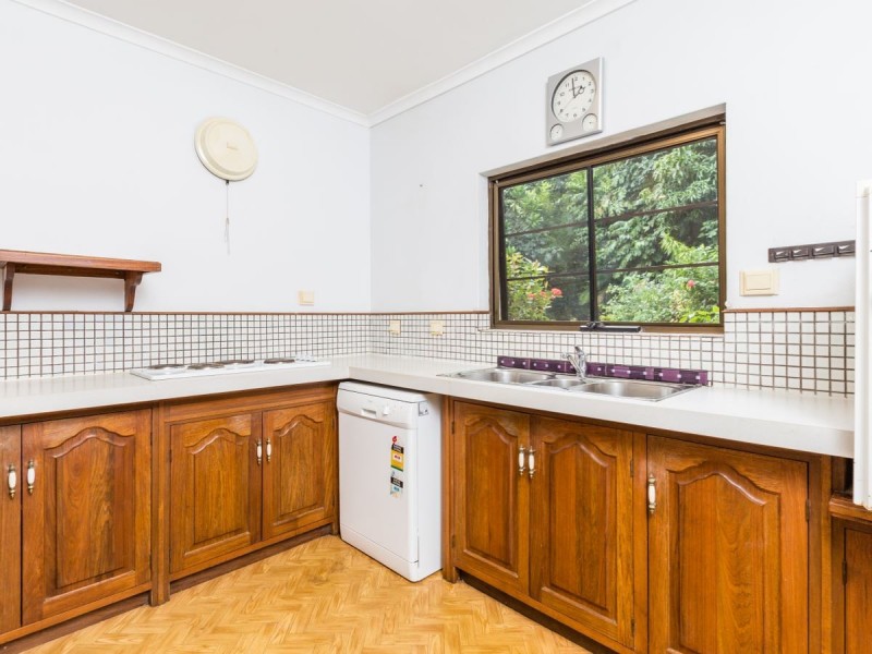 Unit 1-2-3/22-24 Collins Avenue, Edge Hill QLD 4870