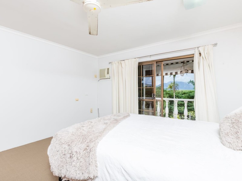 Unit 1-2-3/22-24 Collins Avenue, Edge Hill QLD 4870