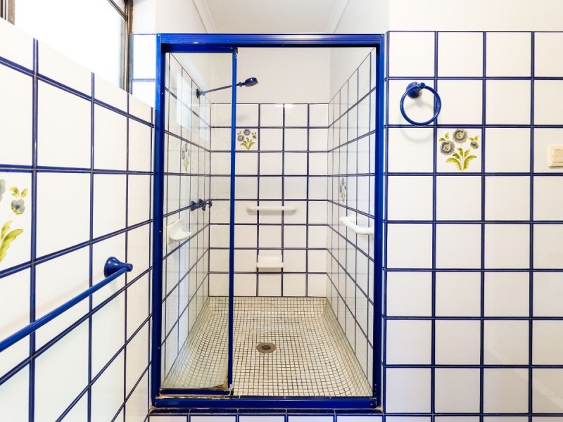 Unit 1-2-3/22-24 Collins Avenue, Edge Hill QLD 4870