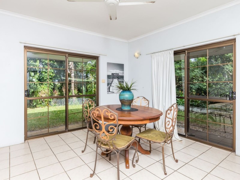Unit 1-2-3/22-24 Collins Avenue, Edge Hill QLD 4870