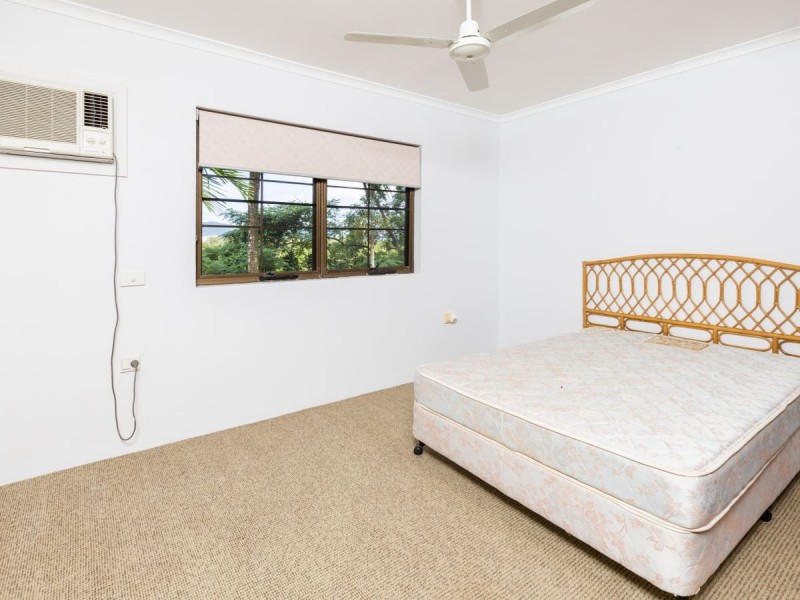 Unit 1-2-3/22-24 Collins Avenue, Edge Hill QLD 4870