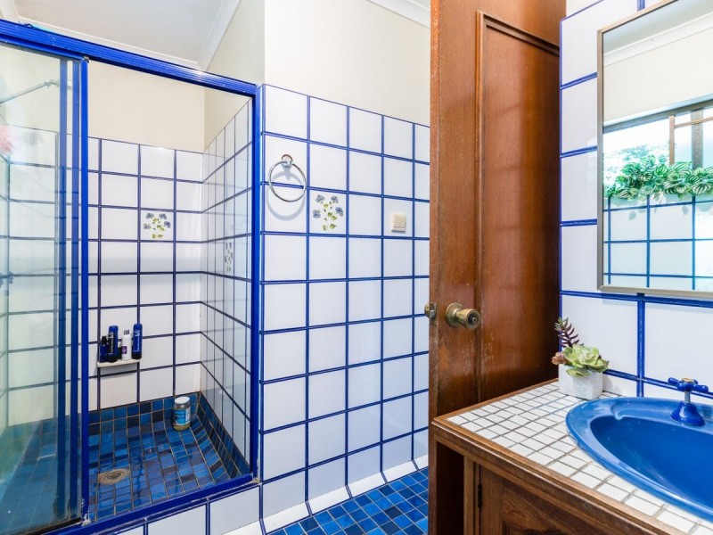 Unit 1-2-3/22-24 Collins Avenue, Edge Hill QLD 4870