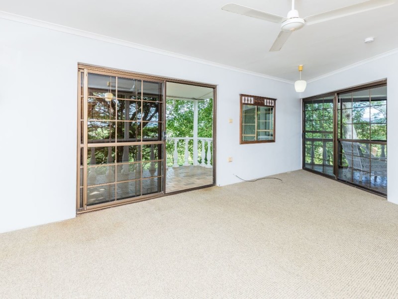 Unit 1-2-3/22-24 Collins Avenue, Edge Hill QLD 4870