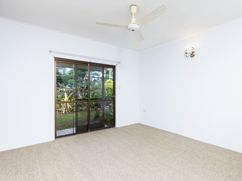 Unit 1-2-3/22-24 Collins Avenue, Edge Hill QLD 4870