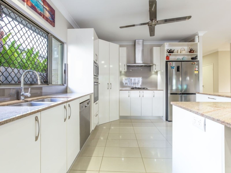 /119 Harbour Drive, Trinity Park QLD 4879