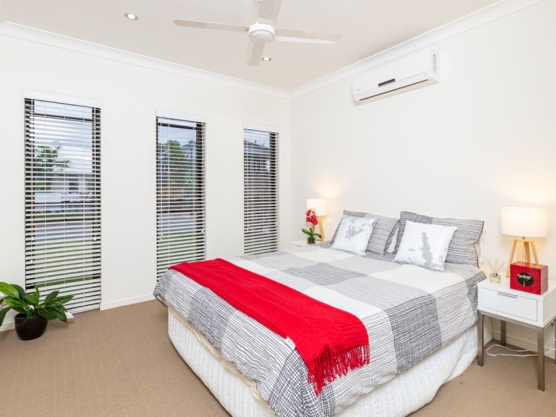 /129 Harbour Drive, Trinity Park QLD 4879