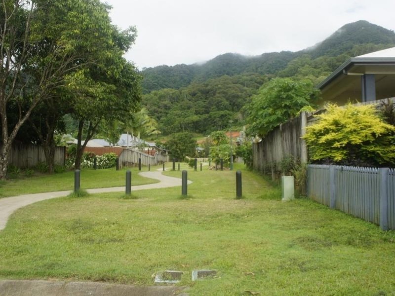 /4 Teak Court, Mount Sheridan QLD 4868