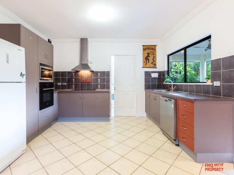 /8 Burleigh Close, Kewarra Beach QLD 4879