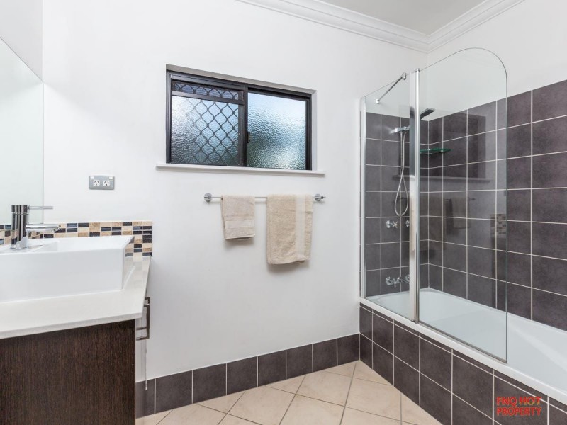 /8 Burleigh Close, Kewarra Beach QLD 4879