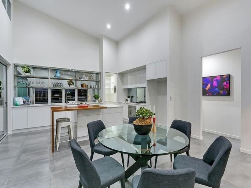 /1 Billingai Close, Palm Cove QLD 4879