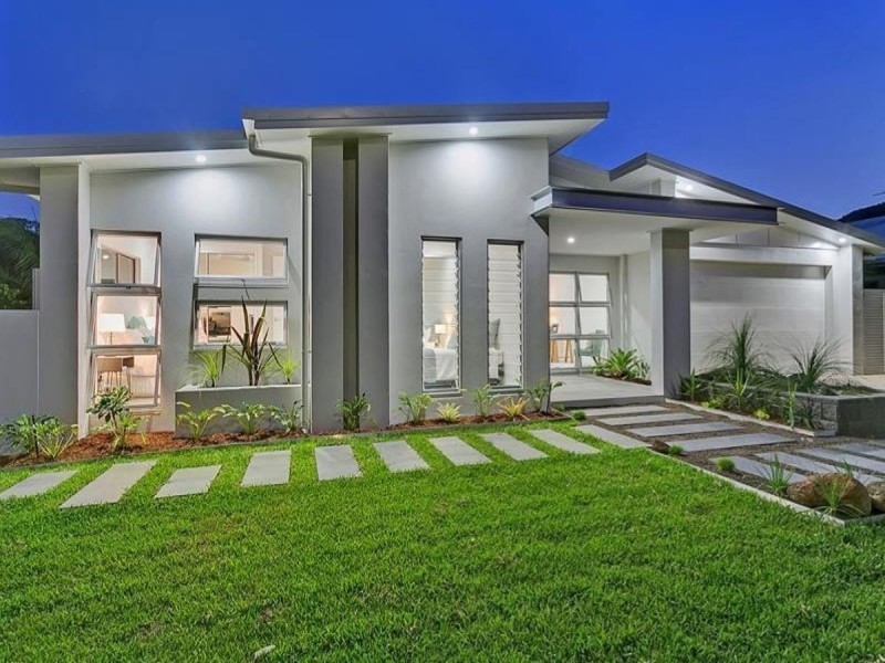 /1 Billingai Close, Palm Cove QLD 4879