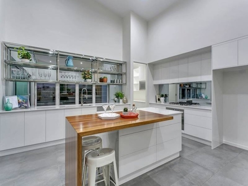 /1 Billingai Close, Palm Cove QLD 4879